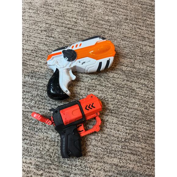 Bundle of 2 Toys. Foam dart single shot and Beamz Toys Space Wars Light up. - Picture 3 of 3
